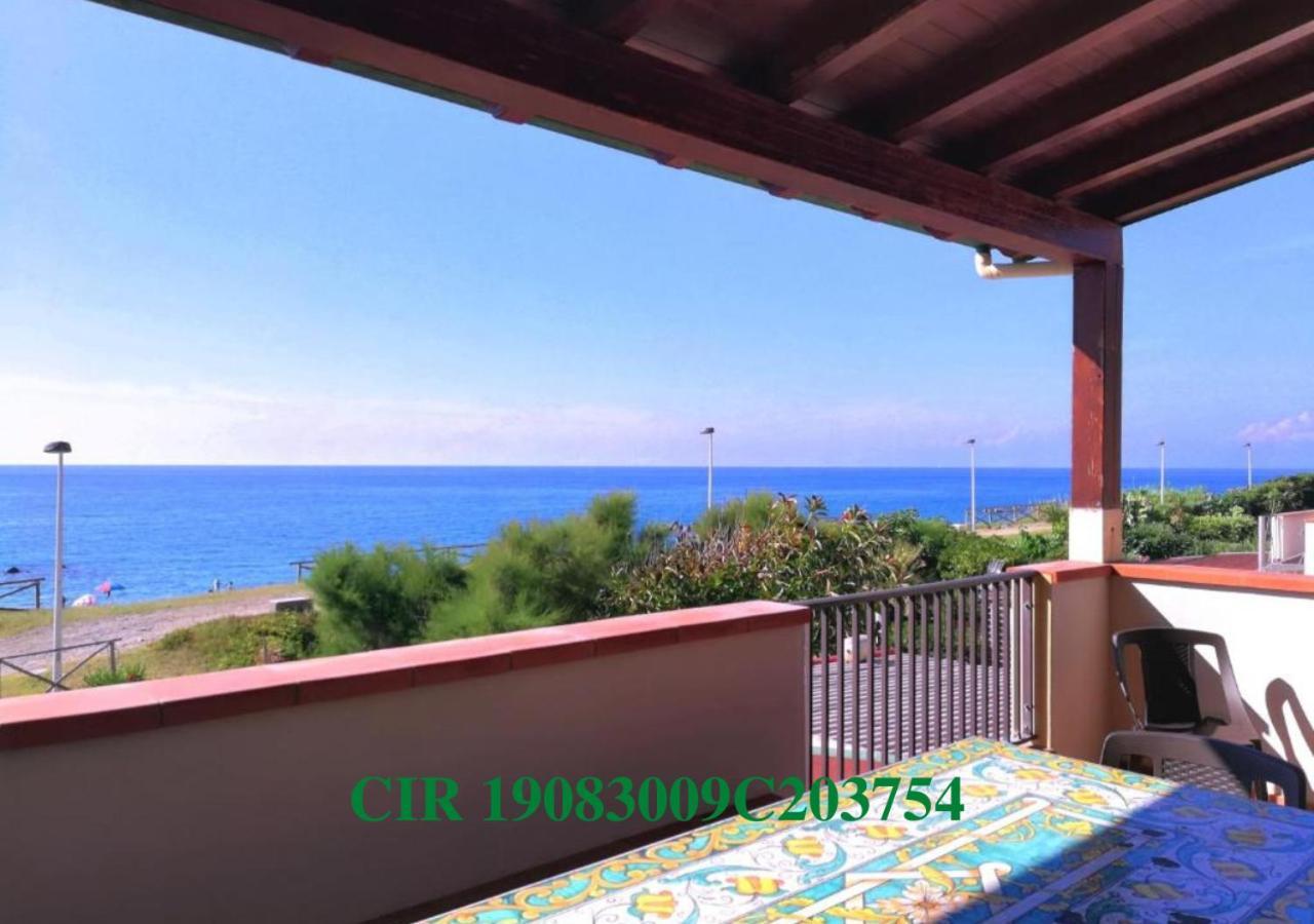 Capo D'Orlando Apartments - Sabbia Экстерьер фото