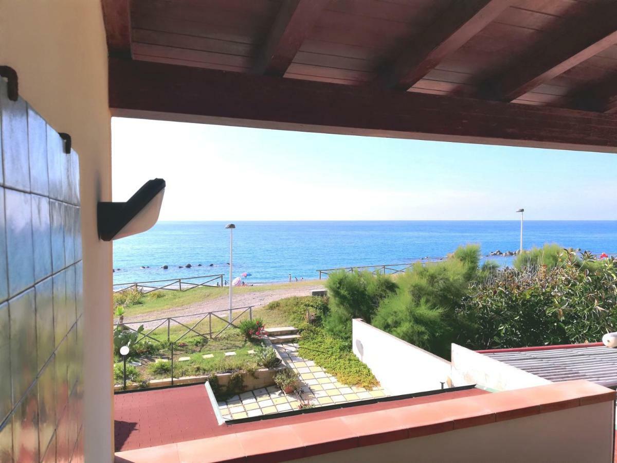 Capo D'Orlando Apartments - Sabbia Экстерьер фото